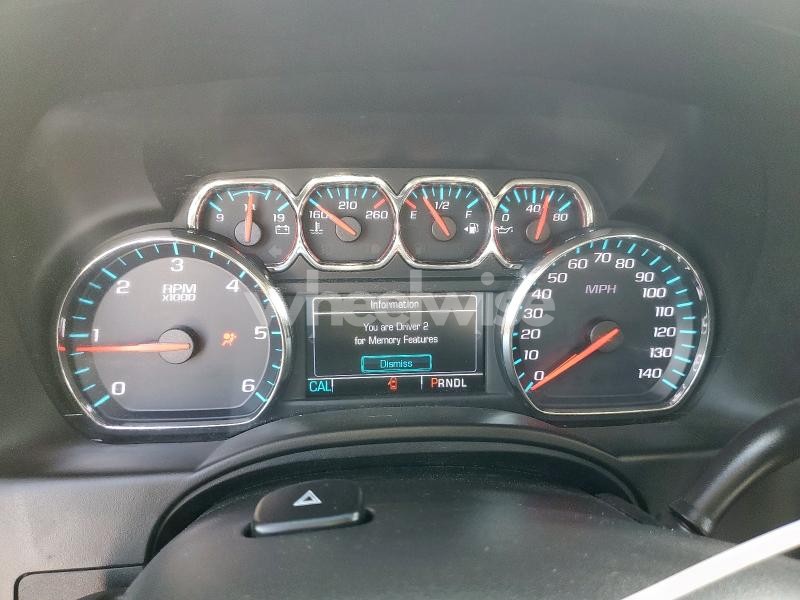 Photo 13 of 2019 CHEVROLET SUBURBAN K1500 LT (VIN 1GNSKHKC2KR346694)