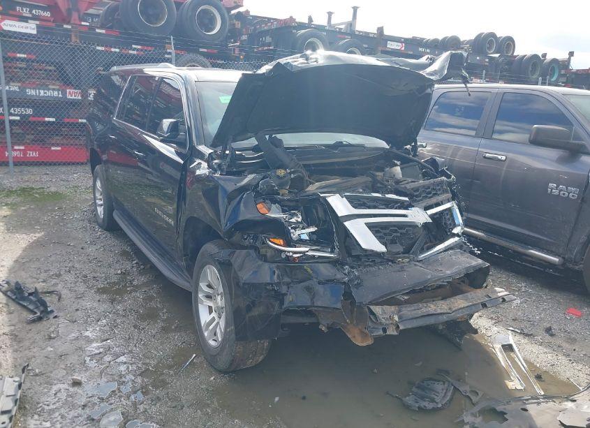 2019 Chevrolet Suburban LT (VIN 1GNSKHKC2KR404237) main photo