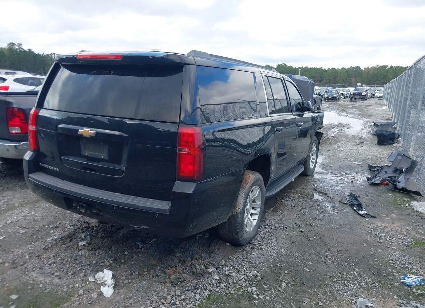 Photo 4 of 2019 Chevrolet Suburban LT (VIN 1GNSKHKC2KR404237)