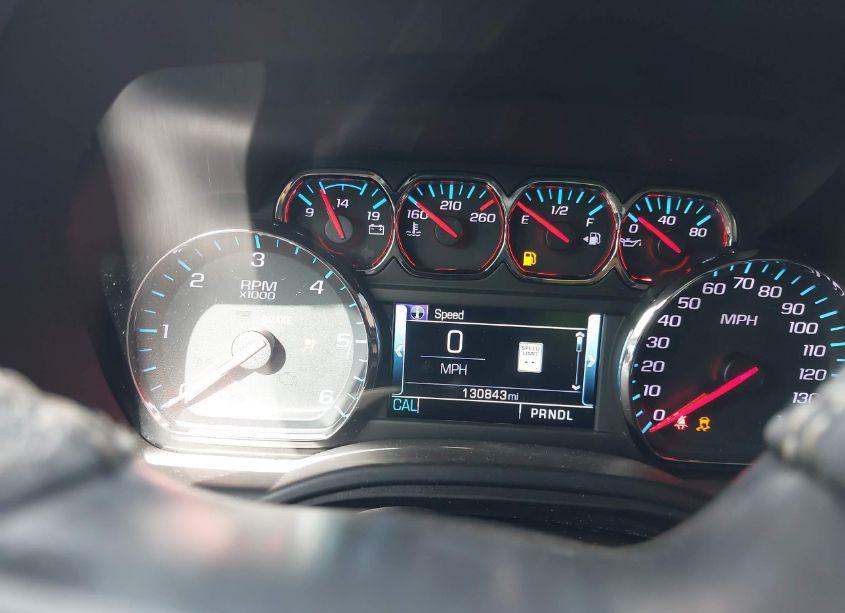 Photo 7 of 2019 Chevrolet Suburban LT (VIN 1GNSKHKC2KR404237)