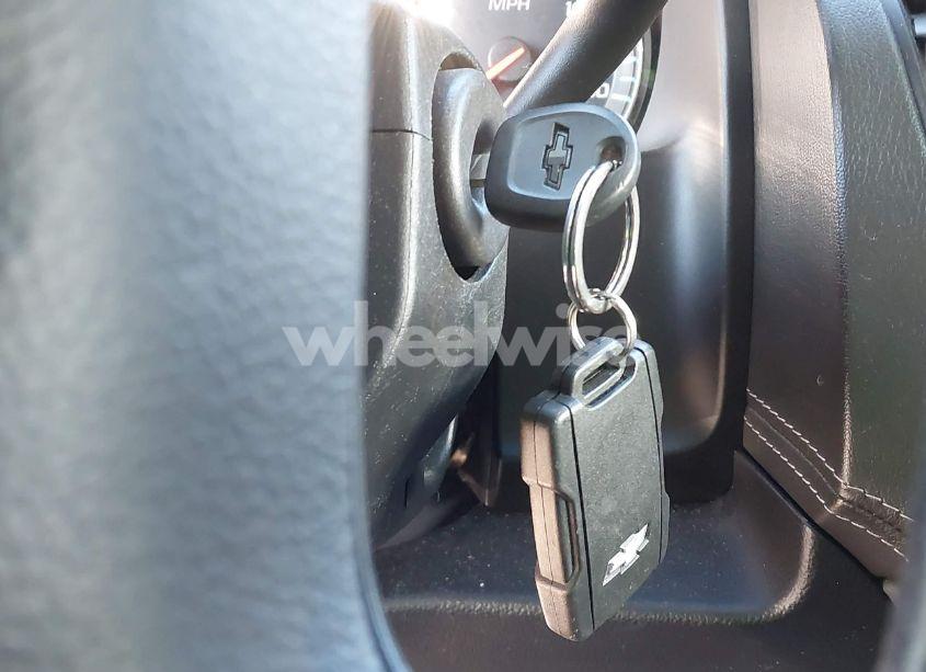 Photo 11 of 2020 Chevrolet Suburban 4WD LT (VIN 1GNSKHKC2LR112606)