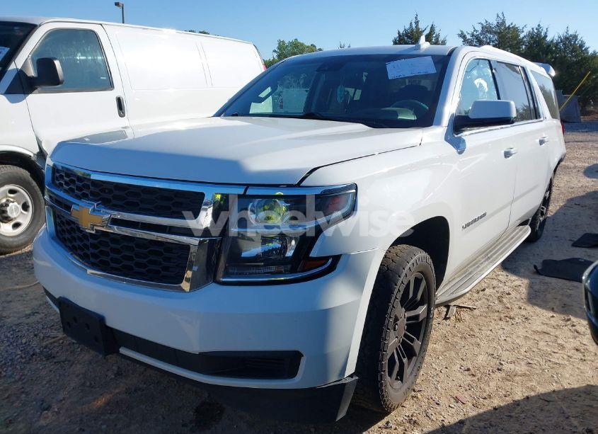 Photo 2 of 2020 Chevrolet Suburban 4WD LT (VIN 1GNSKHKC2LR112606)