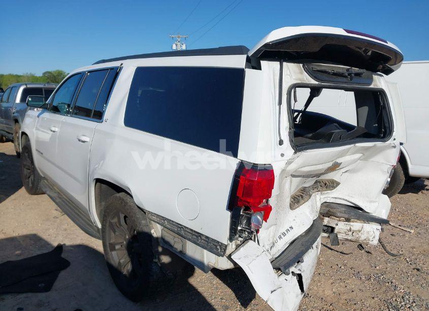 Photo 3 of 2020 Chevrolet Suburban 4WD LT (VIN 1GNSKHKC2LR112606)