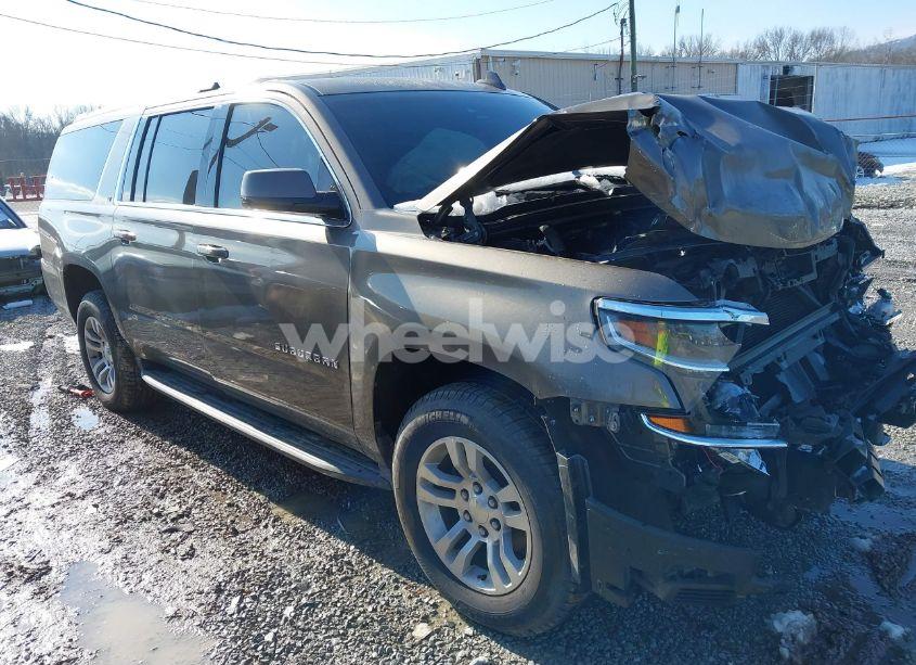 2016 Chevrolet Suburban LT (VIN 1GNSKHKC3GR152389) main photo