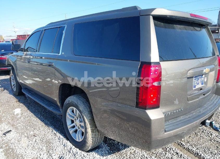 Photo 3 of 2016 Chevrolet Suburban LT (VIN 1GNSKHKC3GR152389)