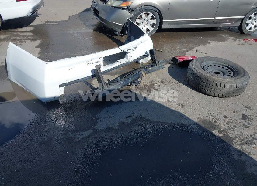 Photo 12 of 2016 Chevrolet Suburban LT (VIN 1GNSKHKC3GR248524)