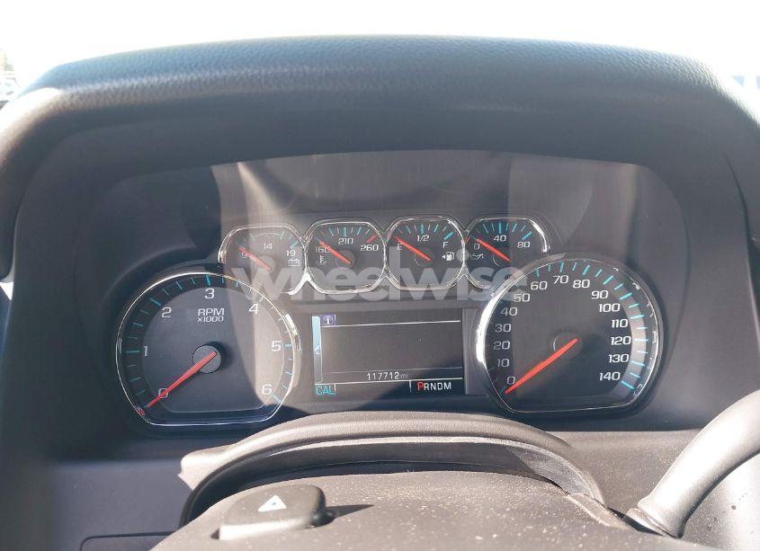 Photo 7 of 2016 Chevrolet Suburban LT (VIN 1GNSKHKC3GR248524)