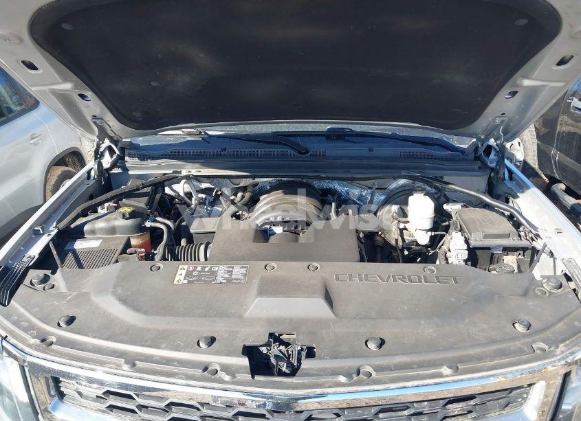 Photo 10 of 2017 Chevrolet Suburban LT (VIN 1GNSKHKC3HR162406)