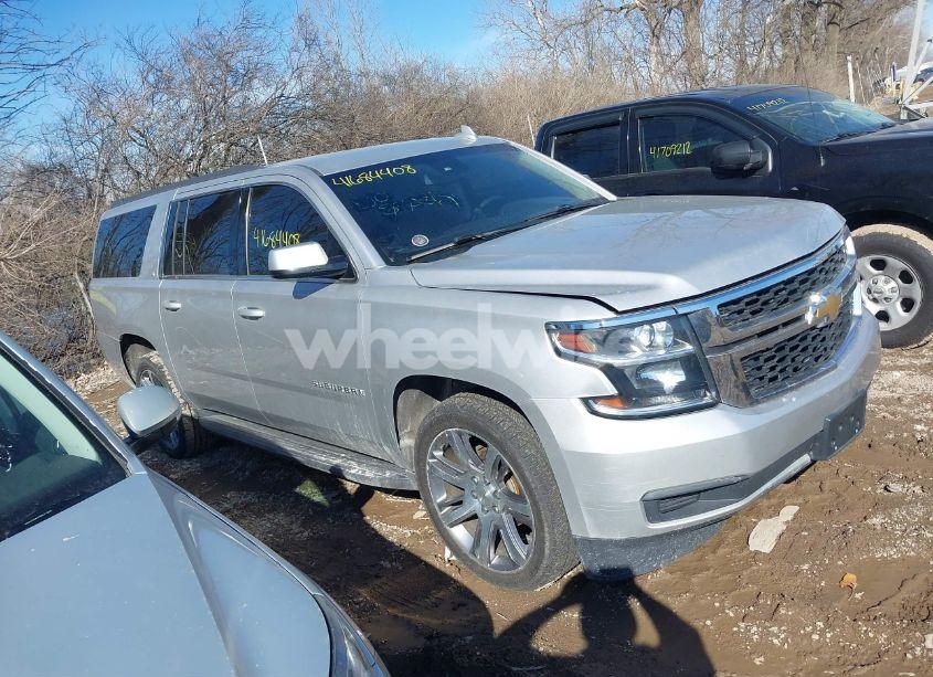 Photo 13 of 2017 Chevrolet Suburban LT (VIN 1GNSKHKC3HR162406)