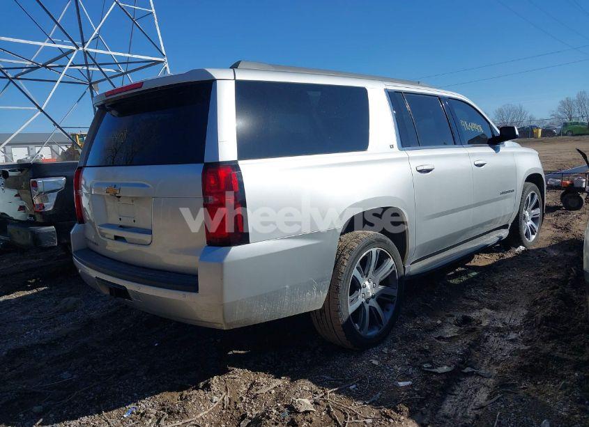 Photo 4 of 2017 Chevrolet Suburban LT (VIN 1GNSKHKC3HR162406)