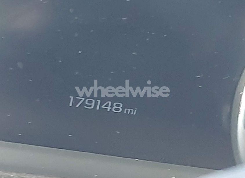 Photo 14 of 2017 Chevrolet Suburban LT (VIN 1GNSKHKC3HR334076)