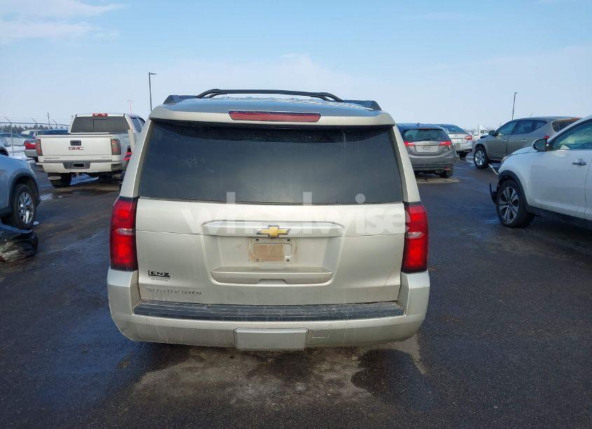 Photo 15 of 2017 Chevrolet Suburban LT (VIN 1GNSKHKC3HR334076)