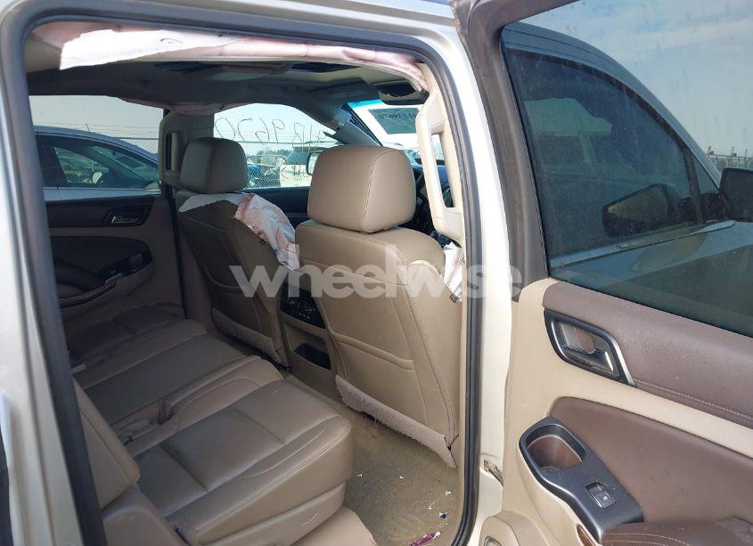 Photo 8 of 2017 Chevrolet Suburban LT (VIN 1GNSKHKC3HR334076)