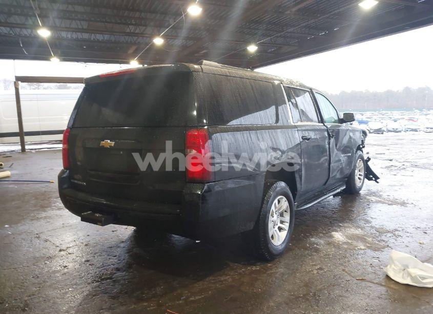 Photo 4 of 2018 Chevrolet Suburban LT (VIN 1GNSKHKC3JR211884)