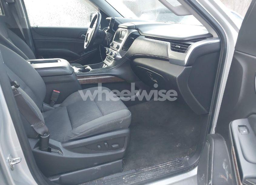 Photo 5 of 2015 Chevrolet Suburban 1500 LS (VIN 1GNSKHKC4FR288030)