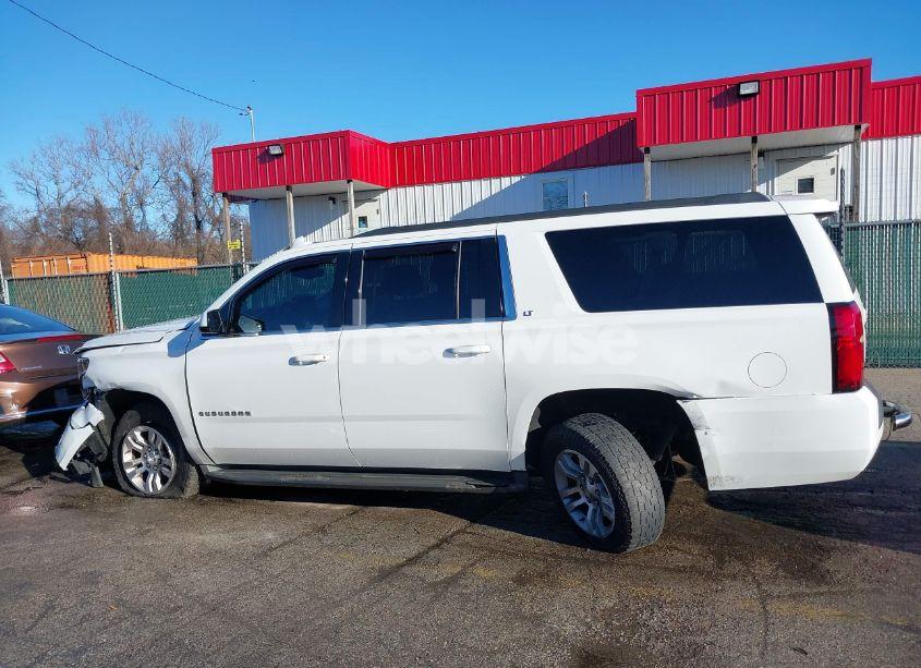Photo 14 of 2016 Chevrolet Suburban LT (VIN 1GNSKHKC4GR248452)