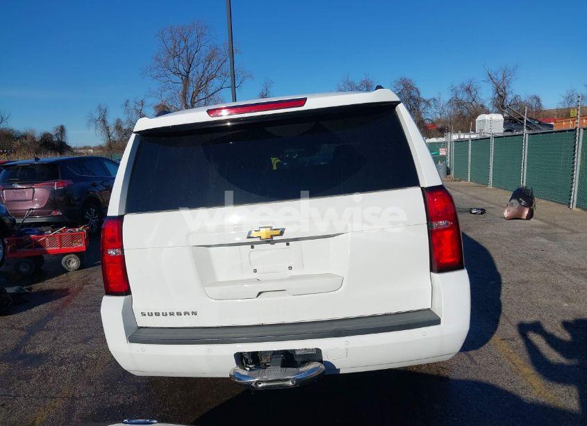 Photo 16 of 2016 Chevrolet Suburban LT (VIN 1GNSKHKC4GR248452)