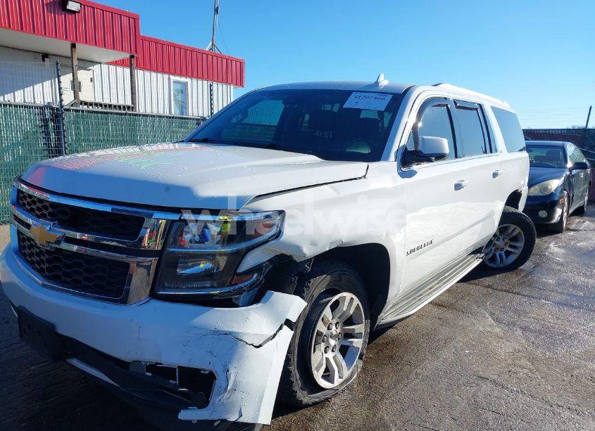 Photo 6 of 2016 Chevrolet Suburban LT (VIN 1GNSKHKC4GR248452)