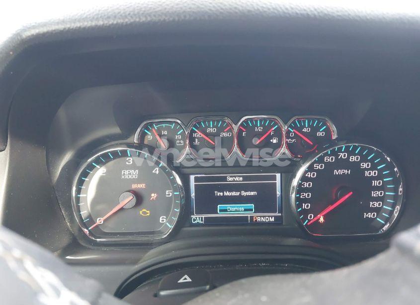 Photo 7 of 2016 Chevrolet Suburban LT (VIN 1GNSKHKC4GR248452)