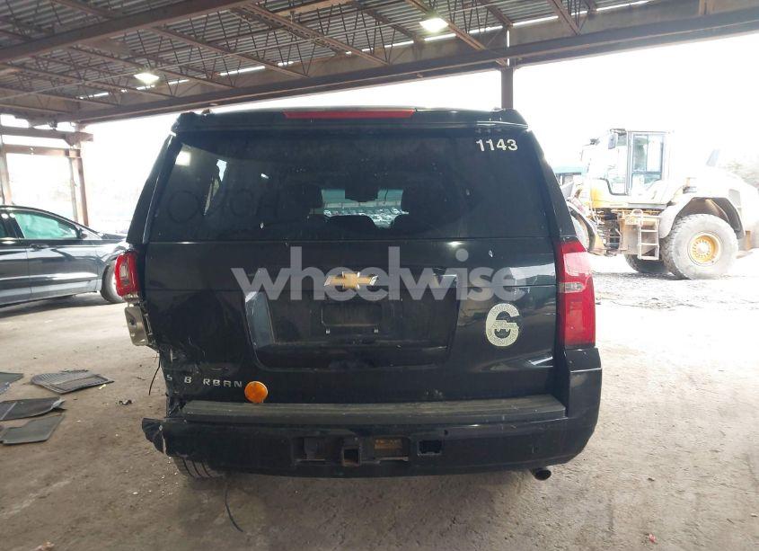 Photo 16 of 2016 Chevrolet Suburban LT (VIN 1GNSKHKC4GR260035)