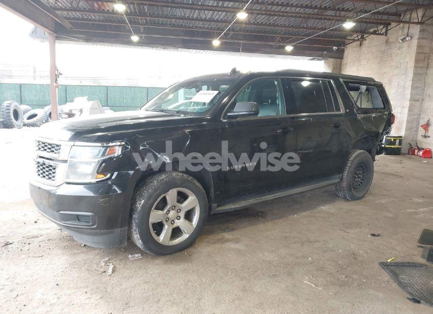 Photo 2 of 2016 Chevrolet Suburban LT (VIN 1GNSKHKC4GR260035)