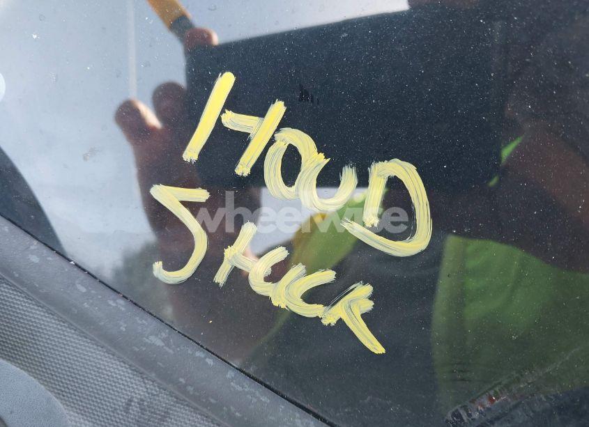 Photo 10 of 2016 Chevrolet Suburban LT (VIN 1GNSKHKC4GR427591)