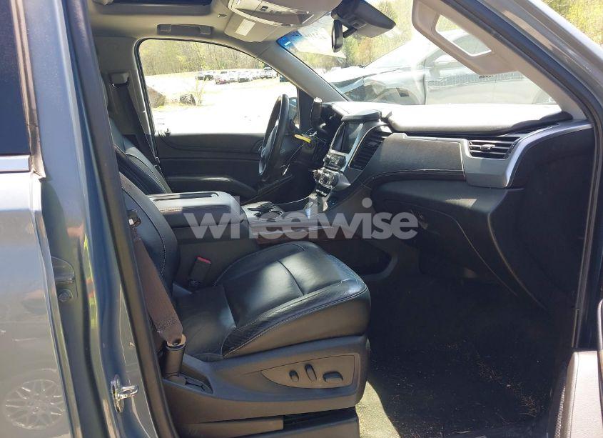 Photo 5 of 2016 Chevrolet Suburban LT (VIN 1GNSKHKC4GR427591)