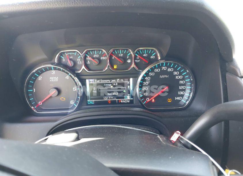 Photo 7 of 2016 Chevrolet Suburban LT (VIN 1GNSKHKC4GR427591)