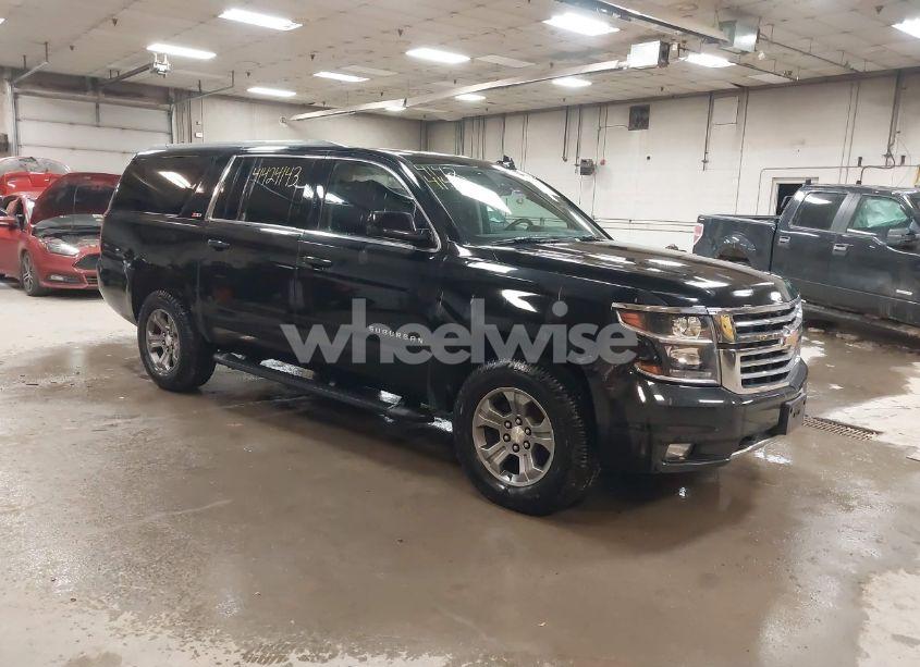 2017 Chevrolet Suburban LT (VIN 1GNSKHKC4HR247982) main photo