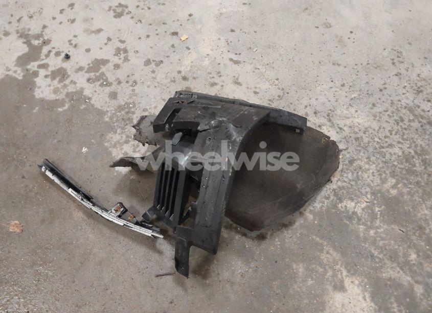 Photo 12 of 2019 Chevrolet Suburban LT (VIN 1GNSKHKC4KR289284)