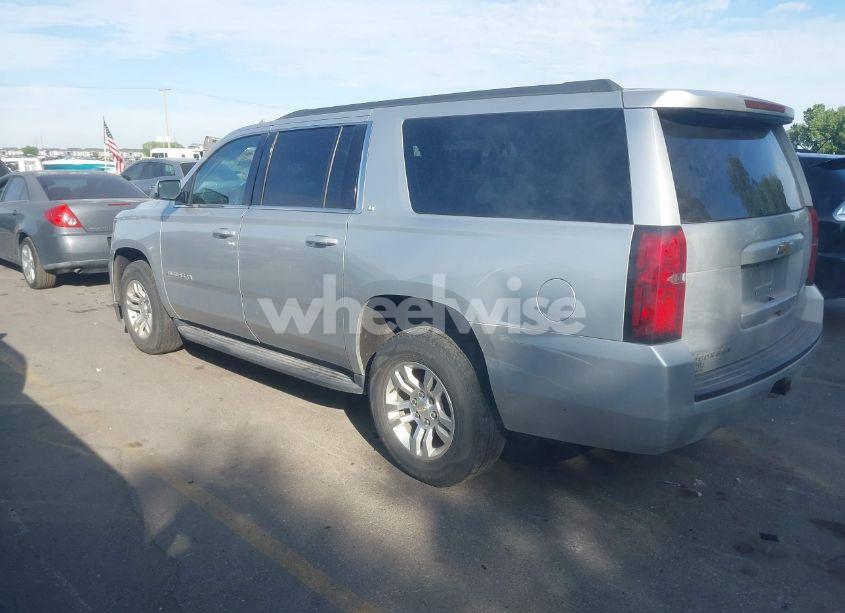 Photo 3 of 2016 Chevrolet Suburban LT (VIN 1GNSKHKC5GR281539)