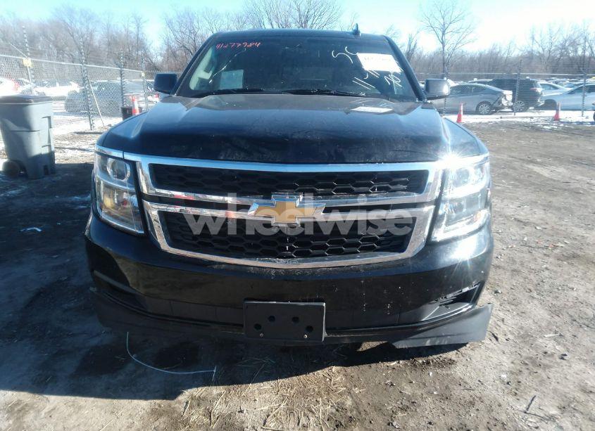 Photo 12 of 2017 Chevrolet Suburban LT (VIN 1GNSKHKC5HR132114)