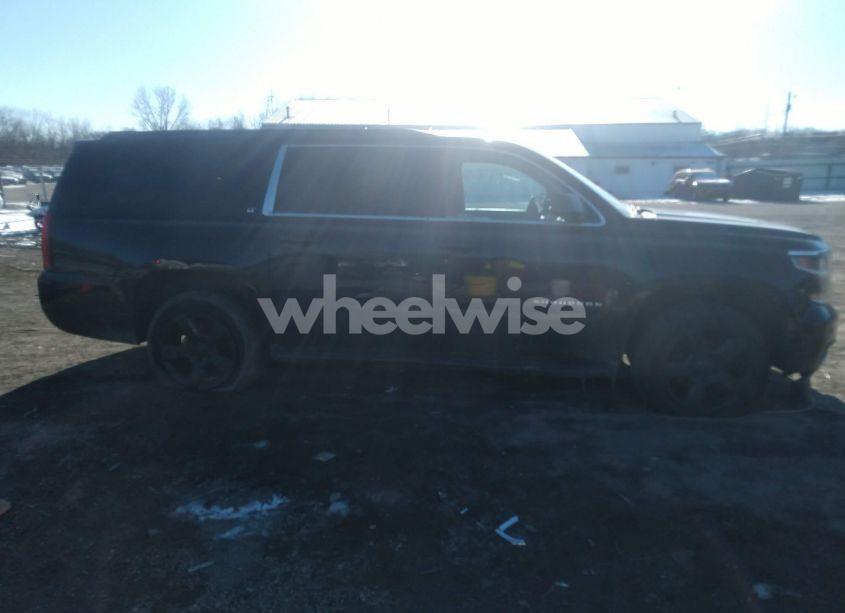Photo 13 of 2017 Chevrolet Suburban LT (VIN 1GNSKHKC5HR132114)