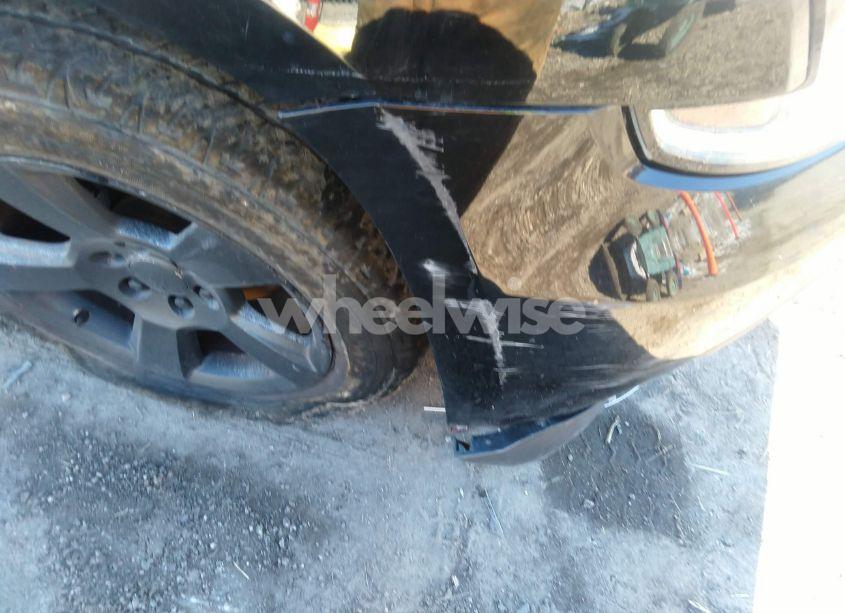 Photo 17 of 2017 Chevrolet Suburban LT (VIN 1GNSKHKC5HR132114)