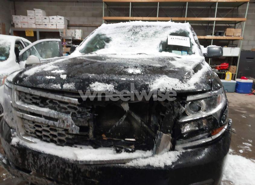 Photo 12 of 2017 Chevrolet Suburban LT (VIN 1GNSKHKC5HR318252)