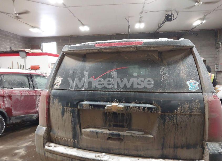 Photo 16 of 2017 Chevrolet Suburban LT (VIN 1GNSKHKC5HR318252)