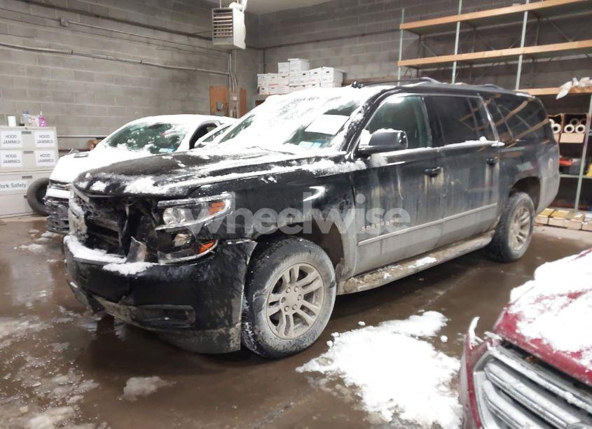 Photo 2 of 2017 Chevrolet Suburban LT (VIN 1GNSKHKC5HR318252)