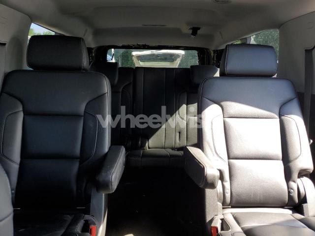 Photo 13 of 2018 CHEVROLET SUBURBAN K1500 LT (VIN 1GNSKHKC5JR186647)