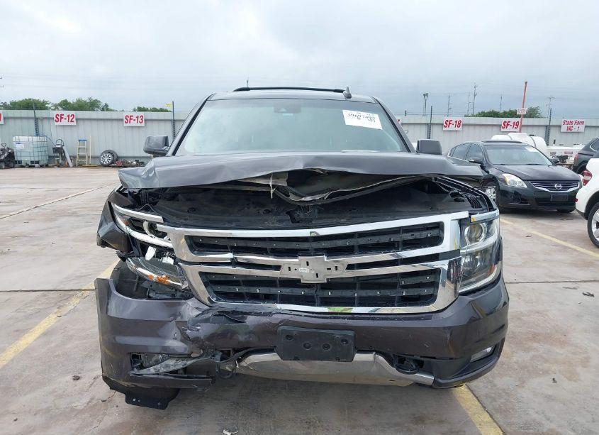 Photo 12 of 2018 Chevrolet Suburban LT (VIN 1GNSKHKC5JR189211)