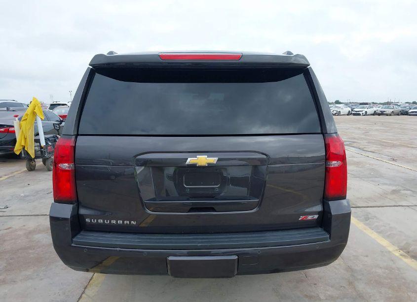 Photo 16 of 2018 Chevrolet Suburban LT (VIN 1GNSKHKC5JR189211)