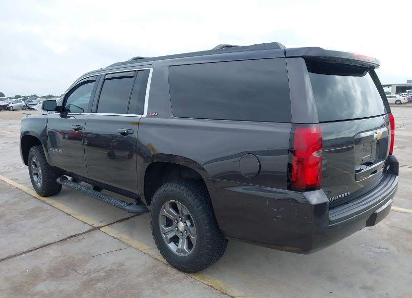 Photo 3 of 2018 Chevrolet Suburban LT (VIN 1GNSKHKC5JR189211)