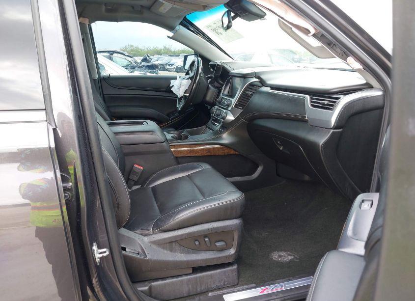 Photo 5 of 2018 Chevrolet Suburban LT (VIN 1GNSKHKC5JR189211)