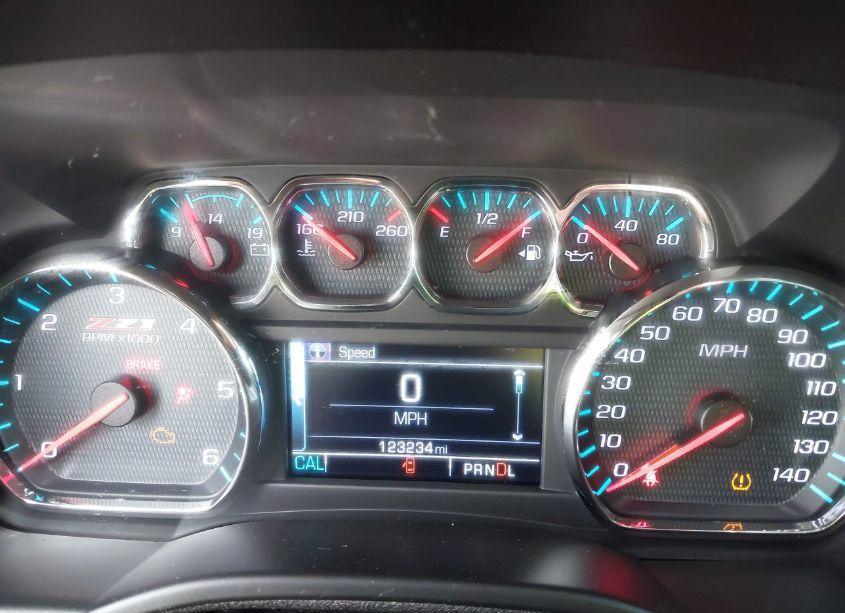 Photo 7 of 2018 Chevrolet Suburban LT (VIN 1GNSKHKC5JR189211)