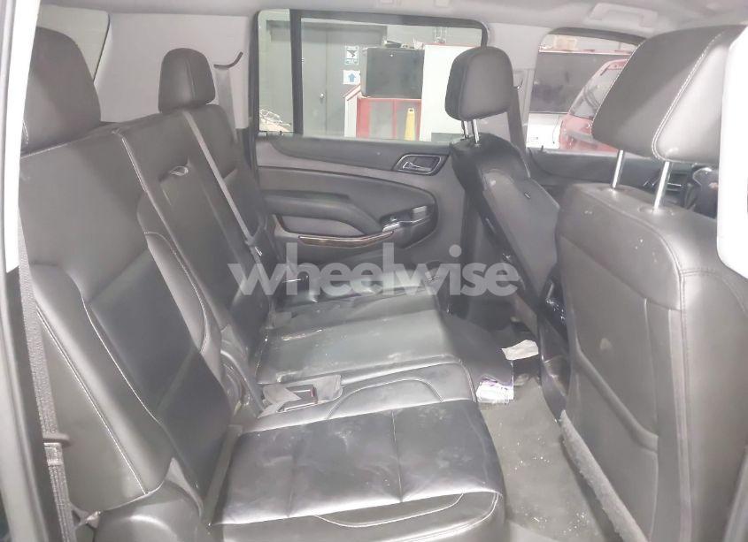 Photo 8 of 2018 Chevrolet Suburban LT (VIN 1GNSKHKC5JR403663)