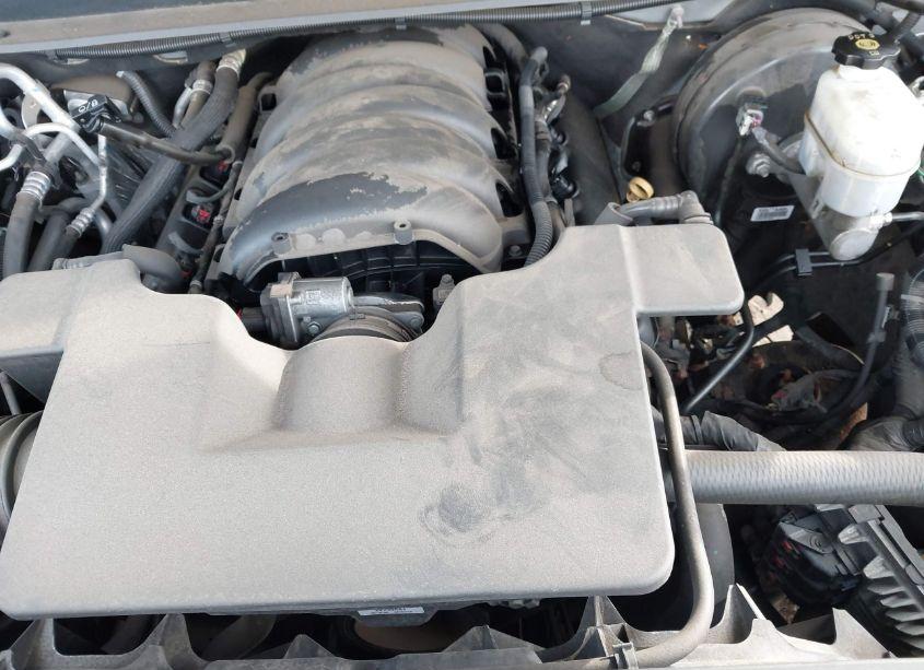 Photo 10 of 2019 Chevrolet Suburban LT (VIN 1GNSKHKC5KR131777)