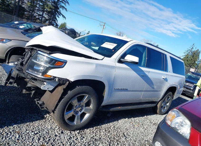 Photo 14 of 2019 Chevrolet Suburban LT (VIN 1GNSKHKC5KR388146)
