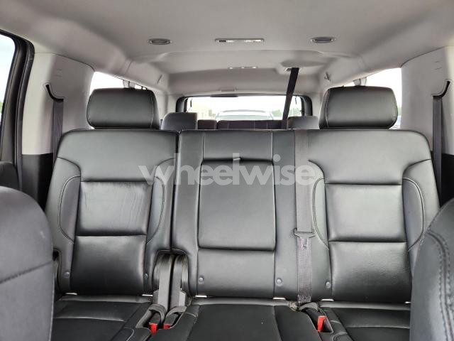 Photo 2 of 2020 CHEVROLET SUBURBAN K1500 LT (VIN 1GNSKHKC5LR166157)