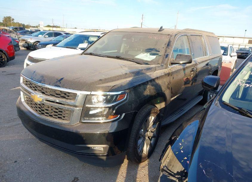 Photo 2 of 2020 Chevrolet Suburban 4WD LT (VIN 1GNSKHKC5LR202932)