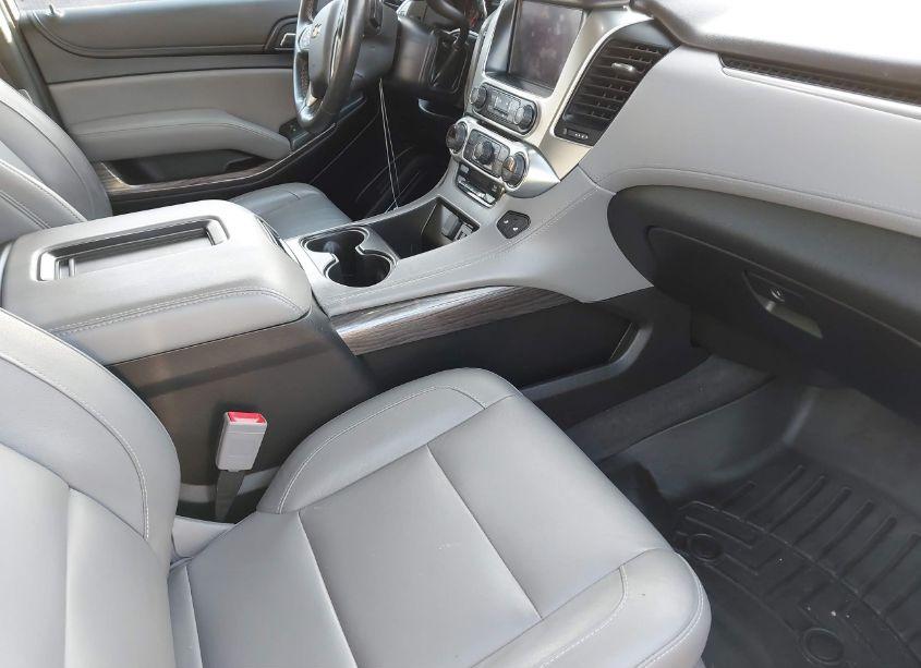 Photo 5 of 2020 Chevrolet Suburban 4WD LT (VIN 1GNSKHKC5LR202932)