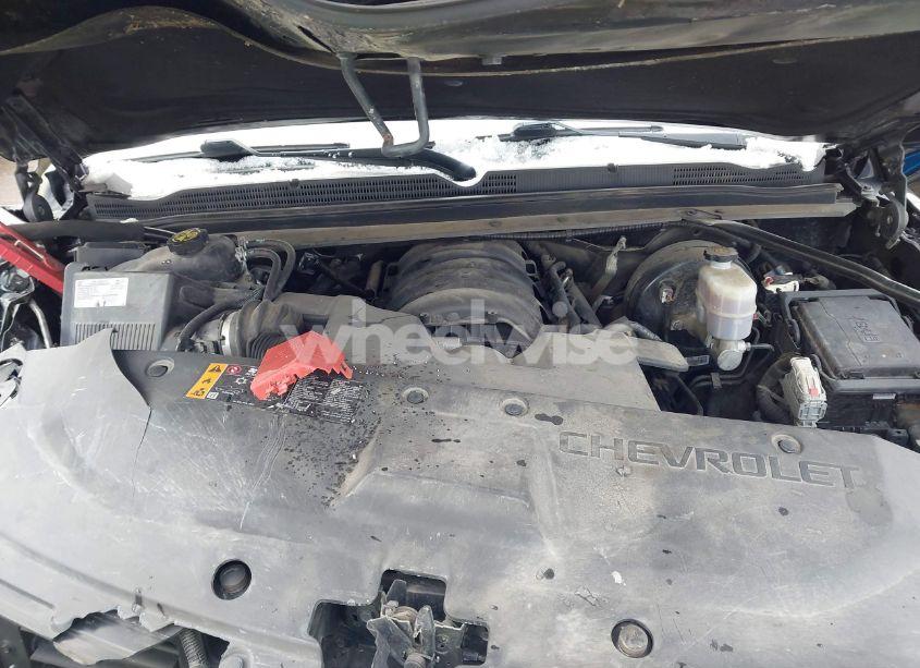 Photo 10 of 2020 Chevrolet Suburban 4WD LT (VIN 1GNSKHKC5LR304201)
